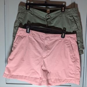 🩷 GAP 2 pairs Downtown Khaki pink, green Shorts Size 14 , metal zips, preppy